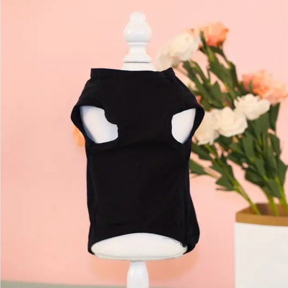 Adorable dog vest in blue size small "Mama's boy Forever" 🥰🥰HOST PICK🥰🥰 - Picture 2 of 3